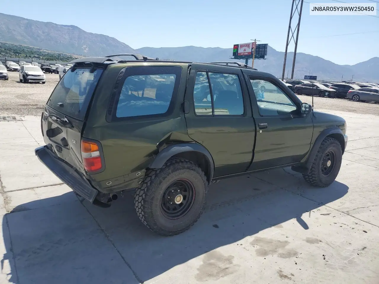 1998 Nissan Pathfinder Le VIN: JN8AR05Y3WW250450 Lot: 60327165