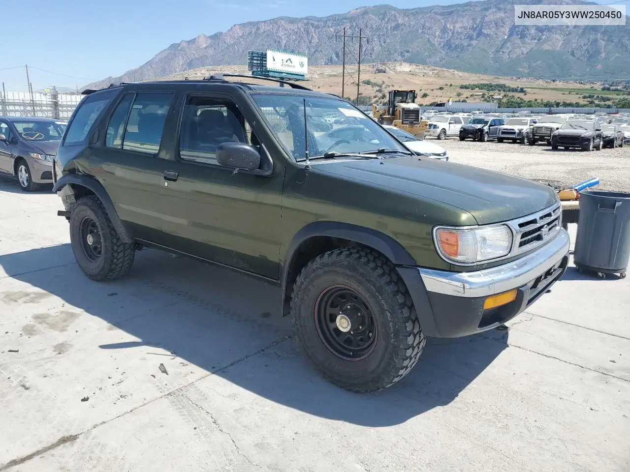 1998 Nissan Pathfinder Le VIN: JN8AR05Y3WW250450 Lot: 60327165
