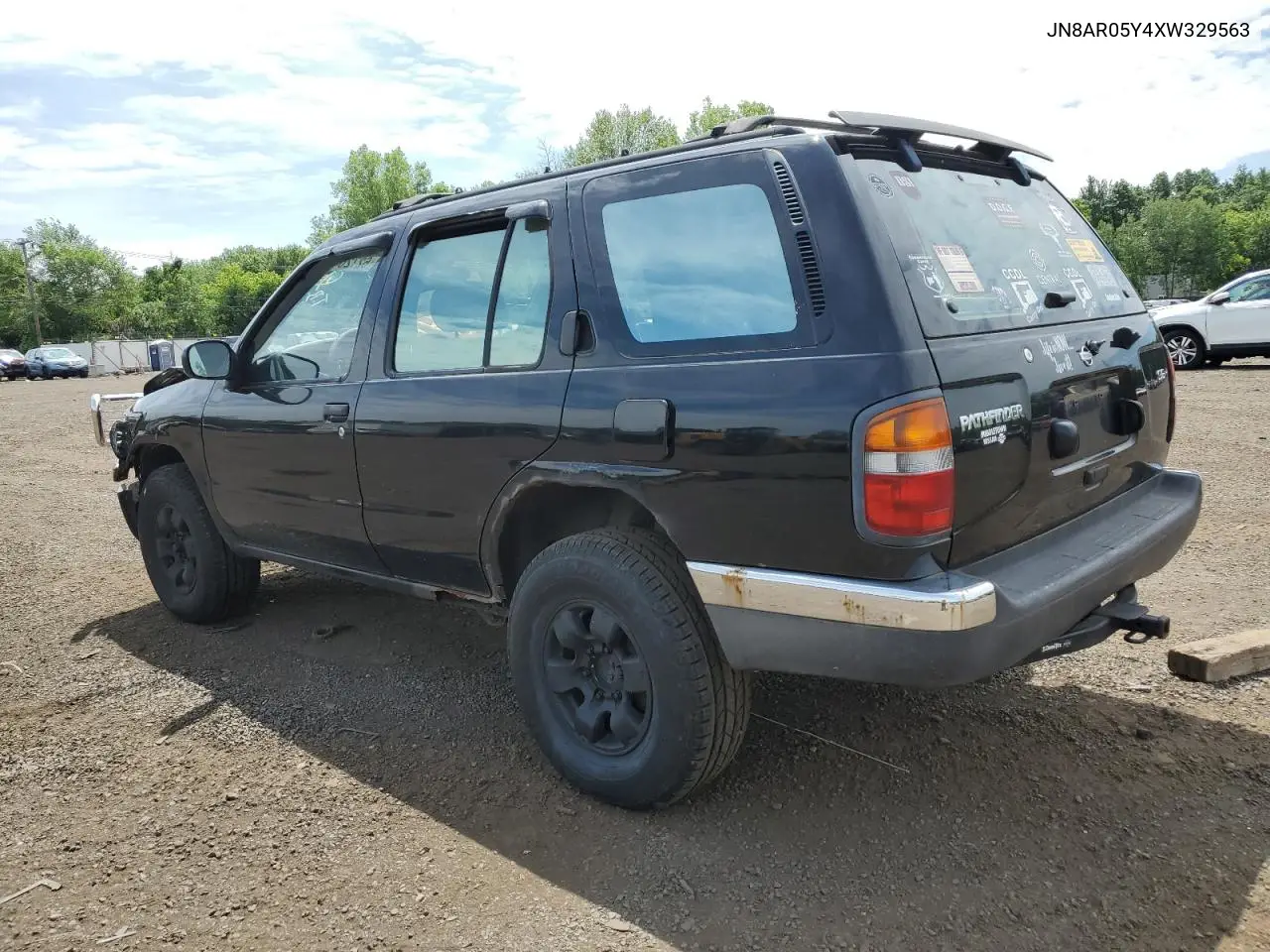 1999 Nissan Pathfinder Le VIN: JN8AR05Y4XW329563 Lot: 62726415
