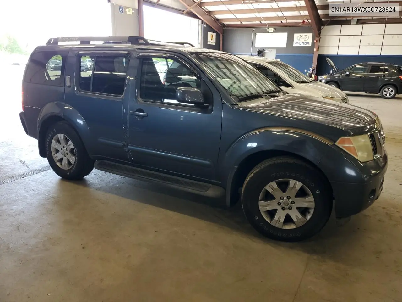 2005 Nissan Pathfinder Le VIN: 5N1AR18WX5C728824 Lot: 56558185