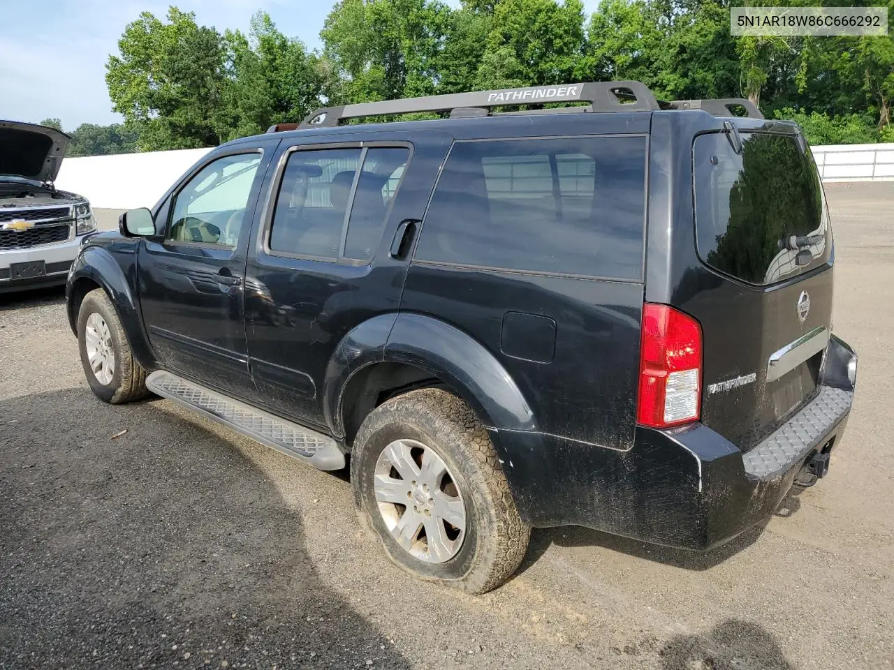 2006 Nissan Pathfinder Le VIN: 5N1AR18W86C666292 Lot: 62343855