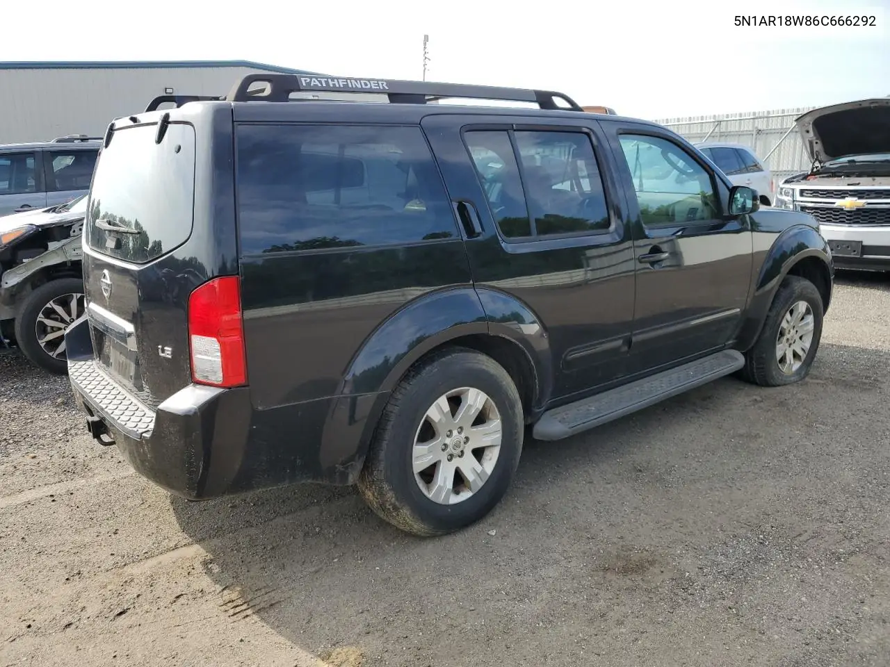 2006 Nissan Pathfinder Le VIN: 5N1AR18W86C666292 Lot: 62343855