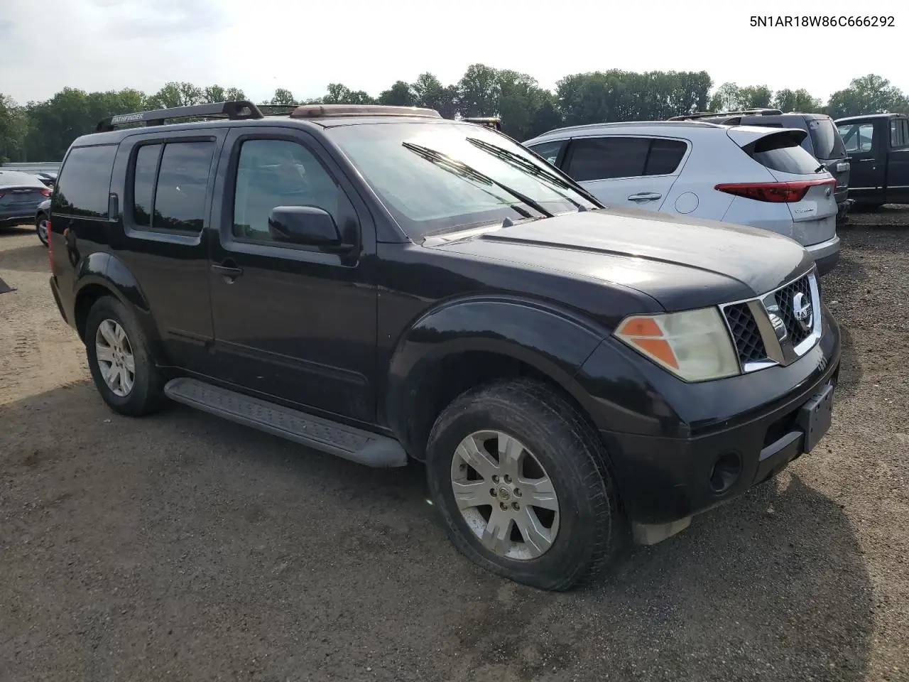 2006 Nissan Pathfinder Le VIN: 5N1AR18W86C666292 Lot: 62343855