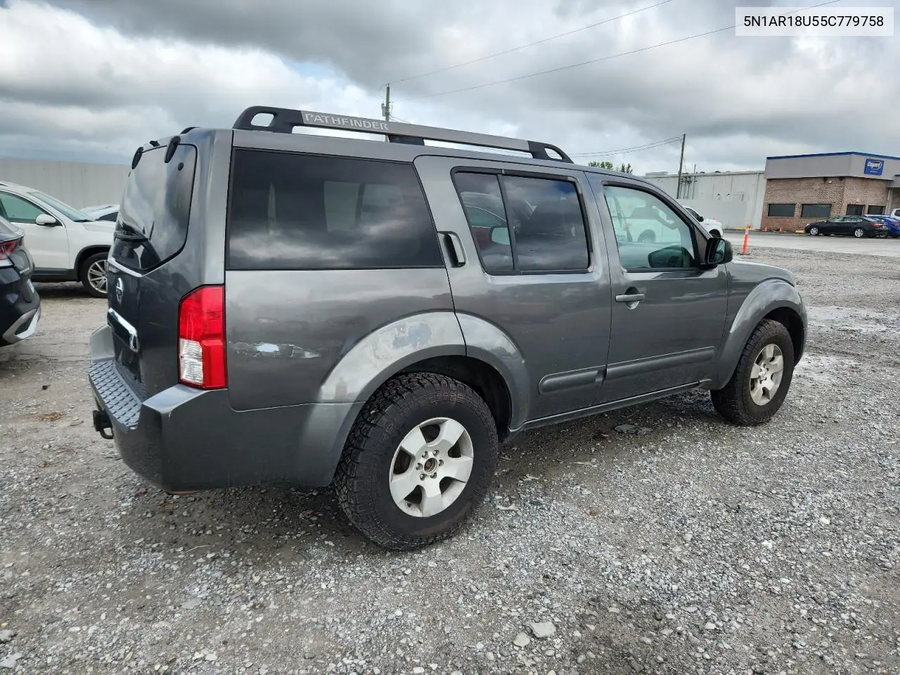 2005 Nissan Pathfinder Le VIN: 5N1AR18U55C779758 Lot: 63161935