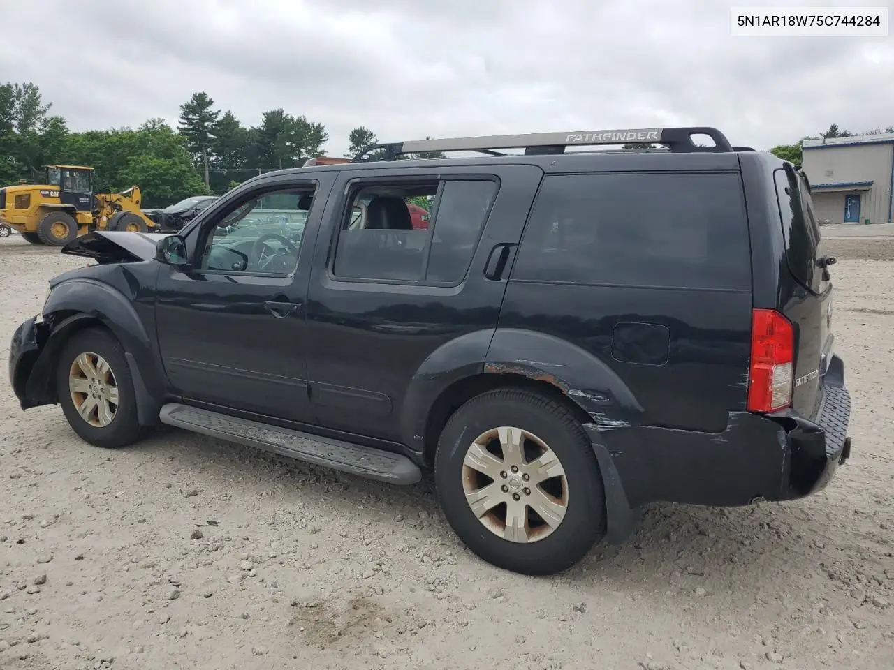 2005 Nissan Pathfinder Le VIN: 5N1AR18W75C744284 Lot: 63207425