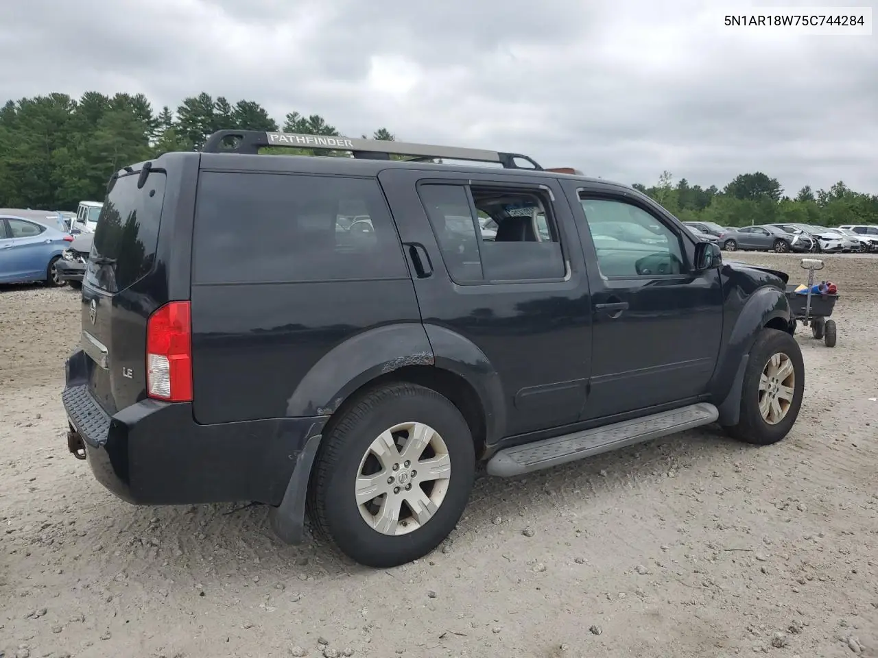 2005 Nissan Pathfinder Le VIN: 5N1AR18W75C744284 Lot: 63207425