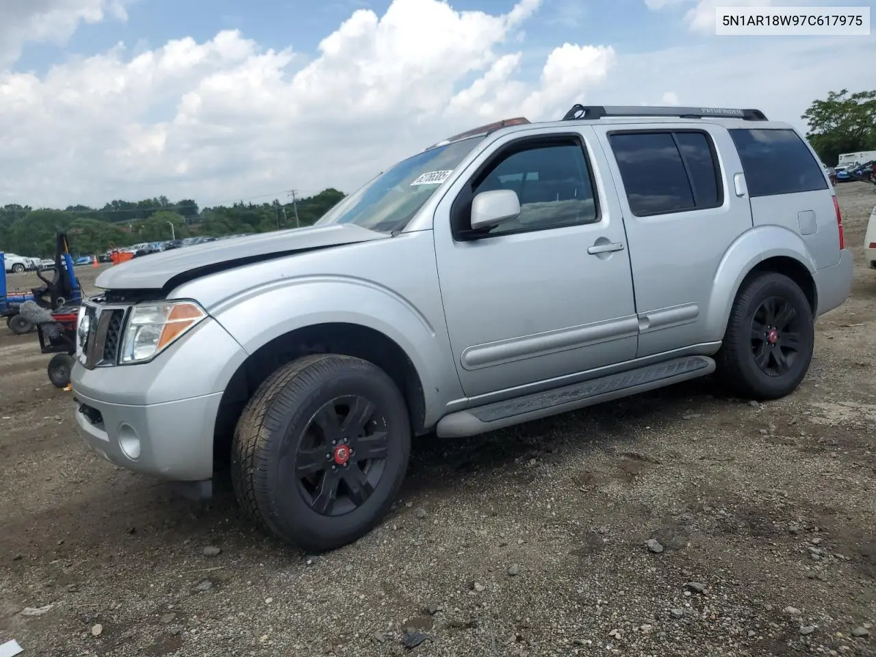 2007 Nissan Pathfinder Le VIN: 5N1AR18W97C617975 Lot: 62766385