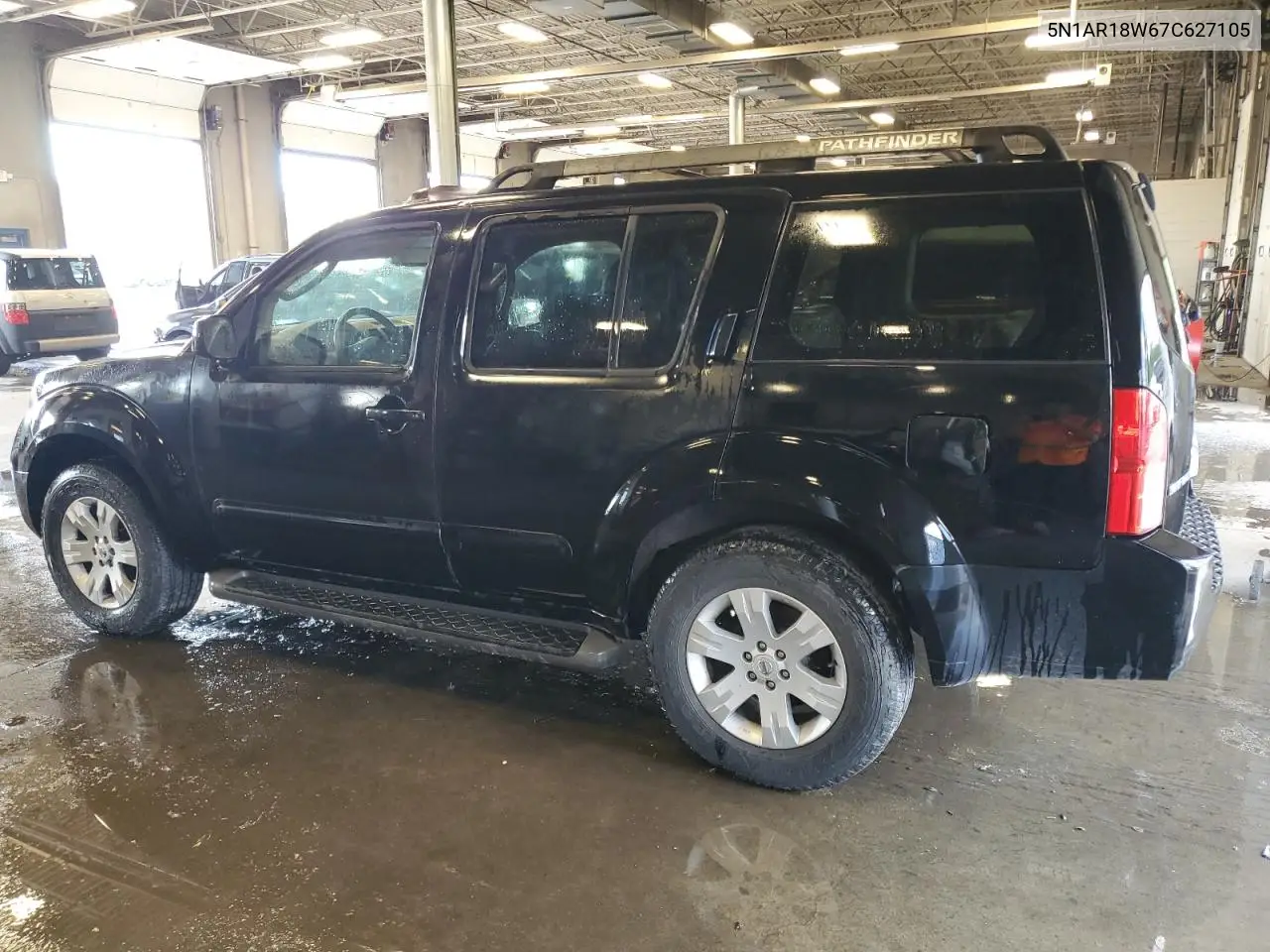 2007 Nissan Pathfinder Le VIN: 5N1AR18W67C627105 Lot: 63455475