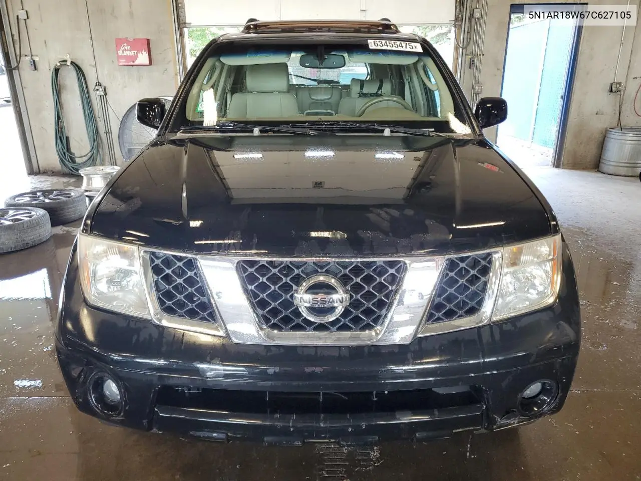 2007 Nissan Pathfinder Le VIN: 5N1AR18W67C627105 Lot: 63455475