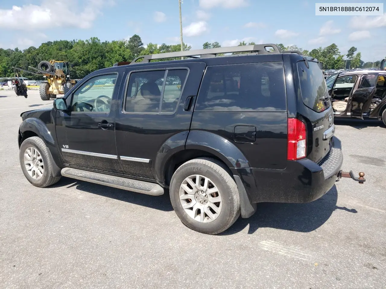 2008 Nissan Pathfinder Le VIN: 5N1BR18B88C612074 Lot: 62854385