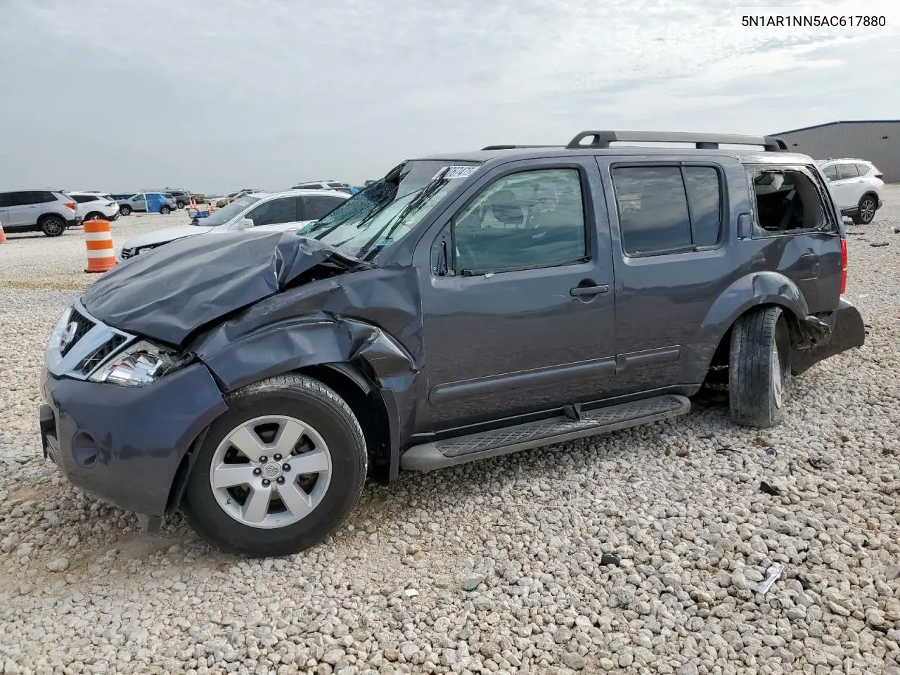 2010 Nissan Pathfinder S VIN: 5N1AR1NN5AC617880 Lot: 62767475