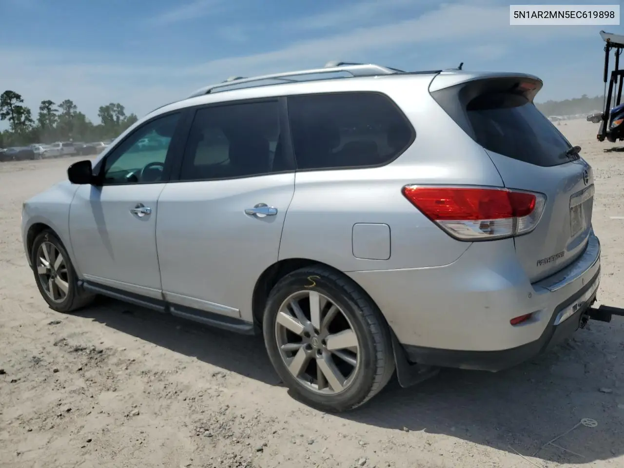 2014 Nissan Pathfinder S VIN: 5N1AR2MN5EC619898 Lot: 56954005