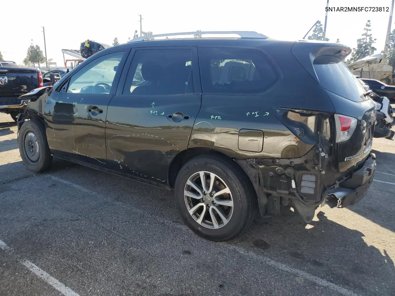 2015 Nissan Pathfinder S VIN: 5N1AR2MN5FC723812 Lot: 50119845
