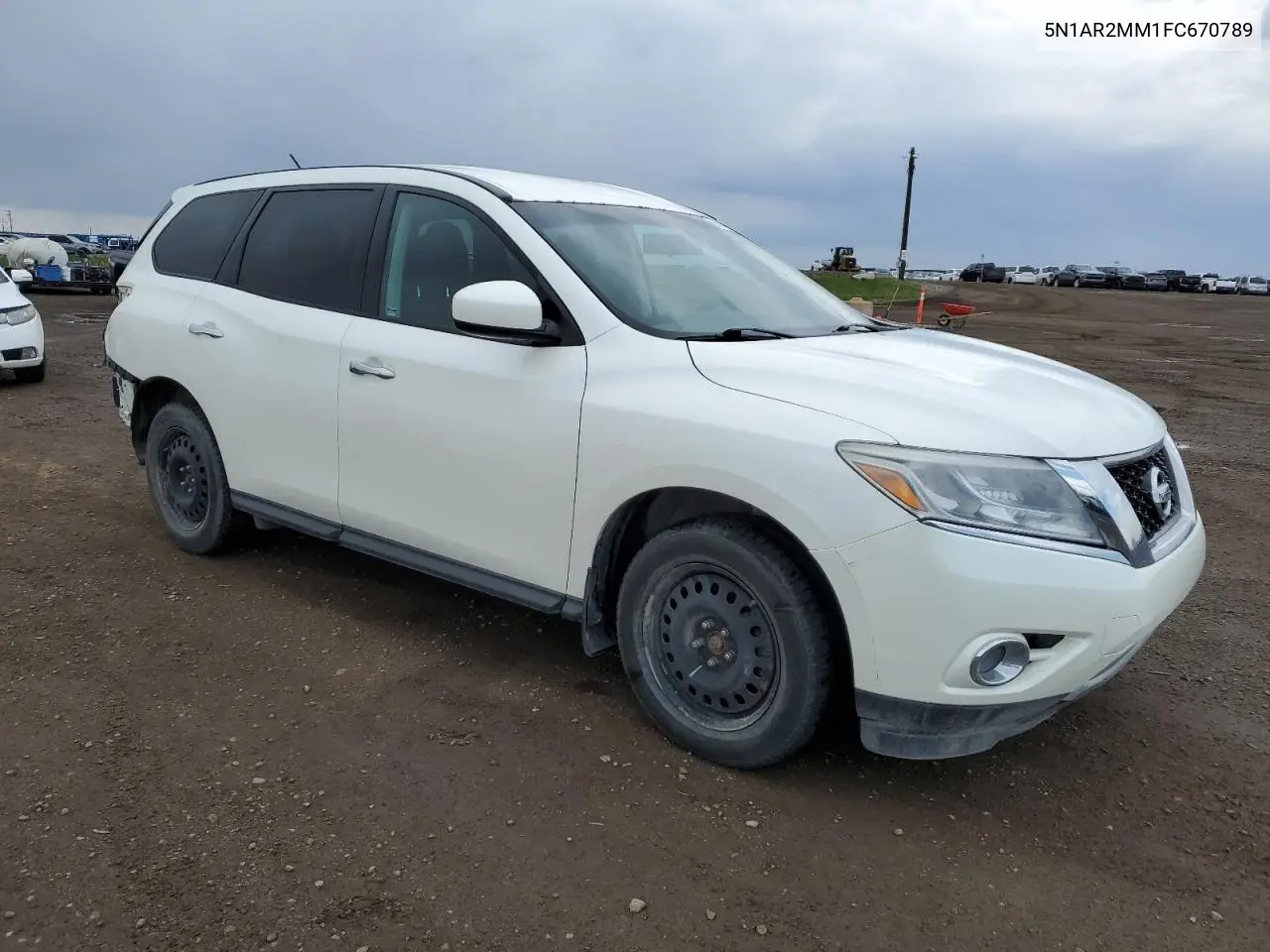 2015 Nissan Pathfinder S VIN: 5N1AR2MM1FC670789 Lot: 56910425