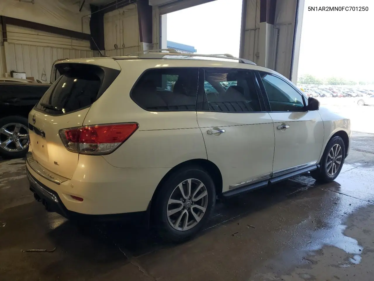 2015 Nissan Pathfinder S VIN: 5N1AR2MN0FC701250 Lot: 59404065