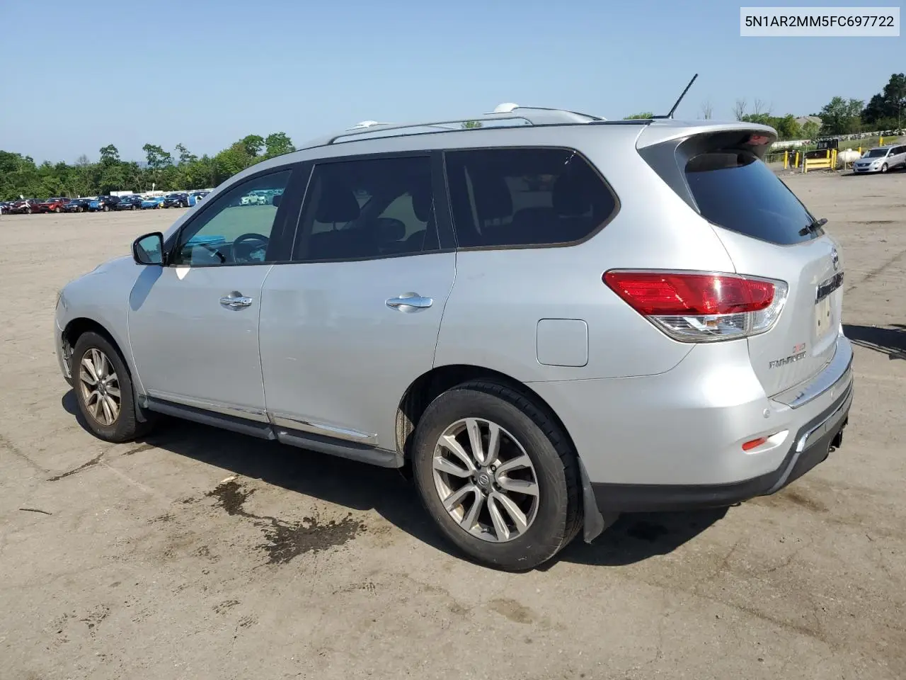 2015 Nissan Pathfinder S VIN: 5N1AR2MM5FC697722 Lot: 61791745