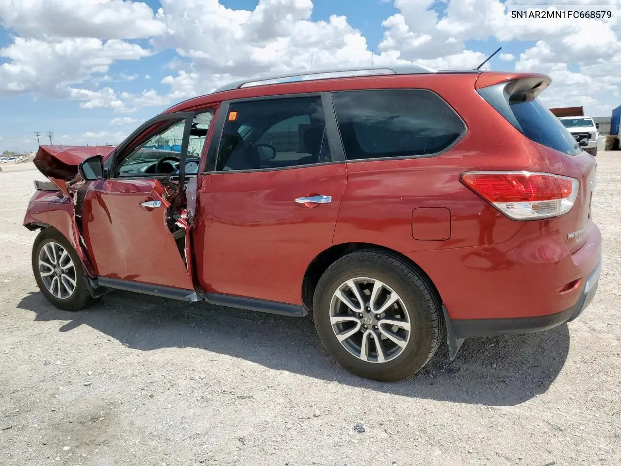 2015 Nissan Pathfinder S VIN: 5N1AR2MN1FC668579 Lot: 62838845