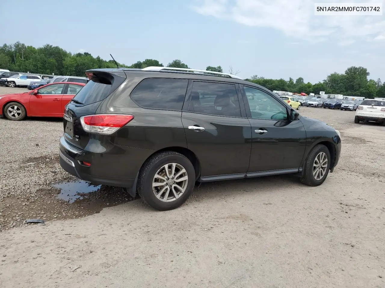 2015 Nissan Pathfinder S VIN: 5N1AR2MM0FC701742 Lot: 63276445