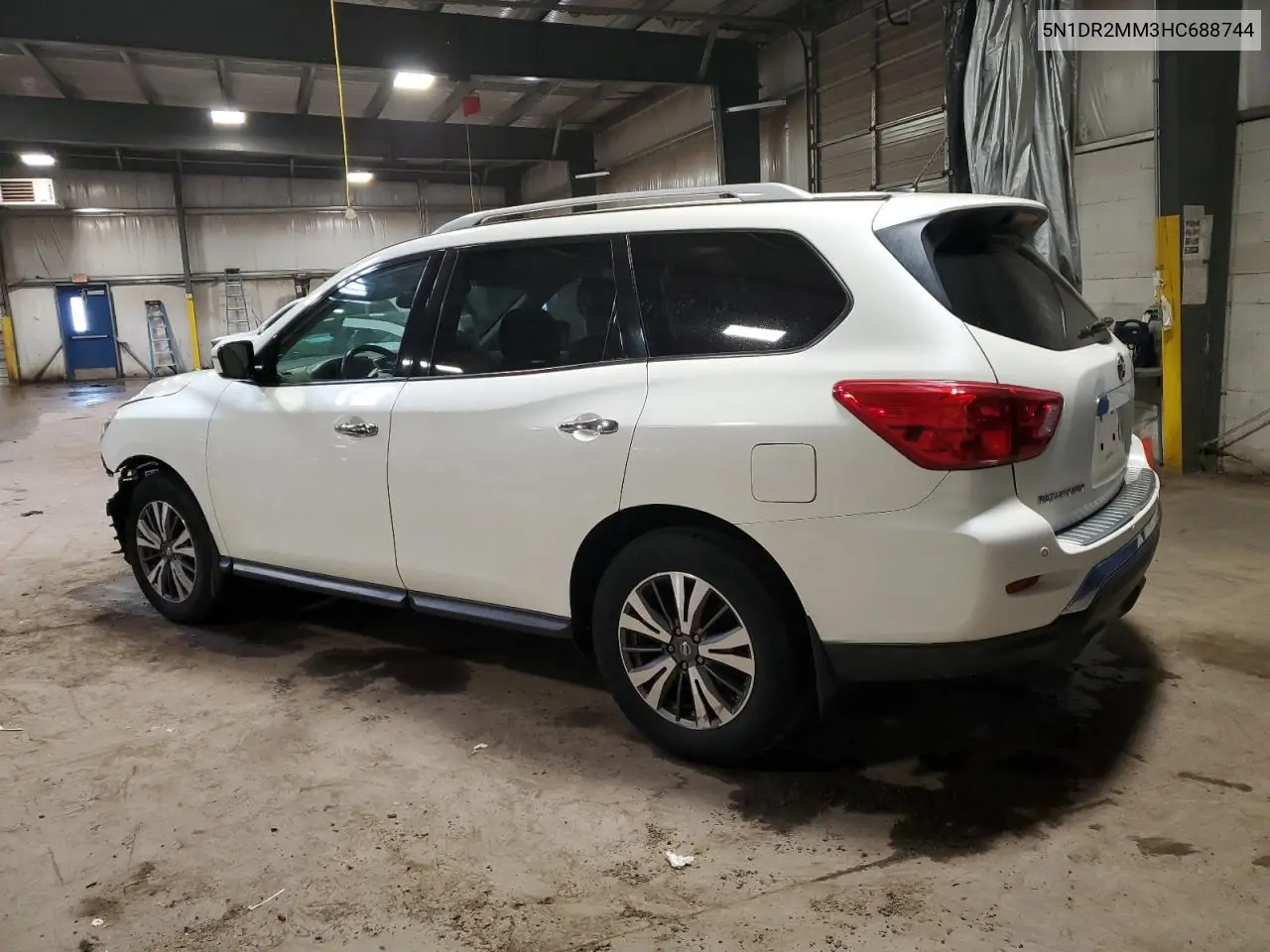 2017 Nissan Pathfinder S VIN: 5N1DR2MM3HC688744 Lot: 62030485