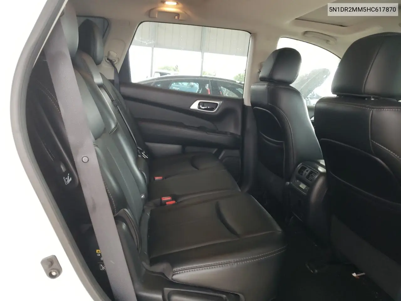 2017 Nissan Pathfinder S VIN: 5N1DR2MM5HC617870 Lot: 62700335