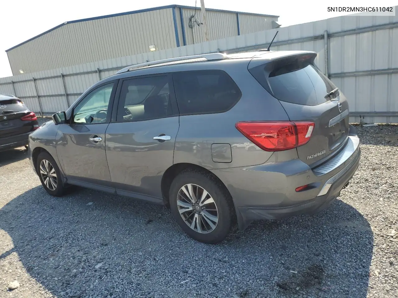 2017 Nissan Pathfinder S VIN: 5N1DR2MN3HC611042 Lot: 63121595