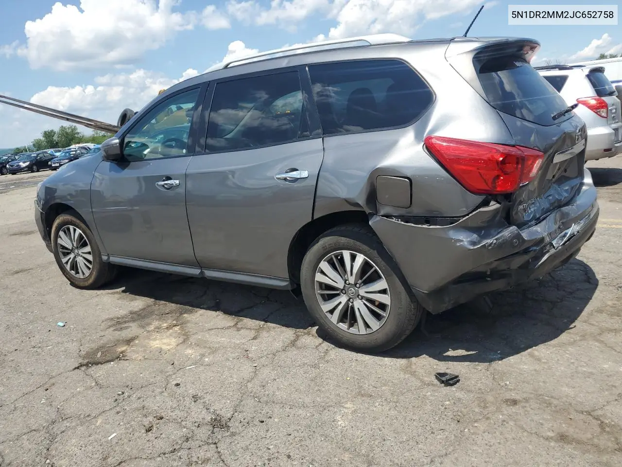 2018 Nissan Pathfinder S VIN: 5N1DR2MM2JC652758 Lot: 59143855