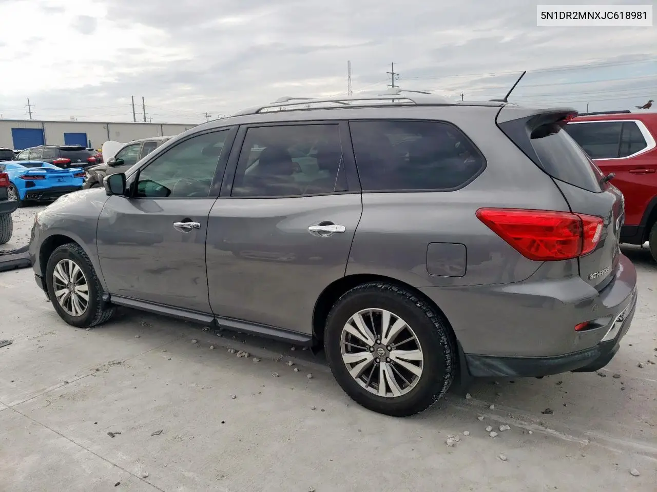 2018 Nissan Pathfinder S VIN: 5N1DR2MNXJC618981 Lot: 62577575