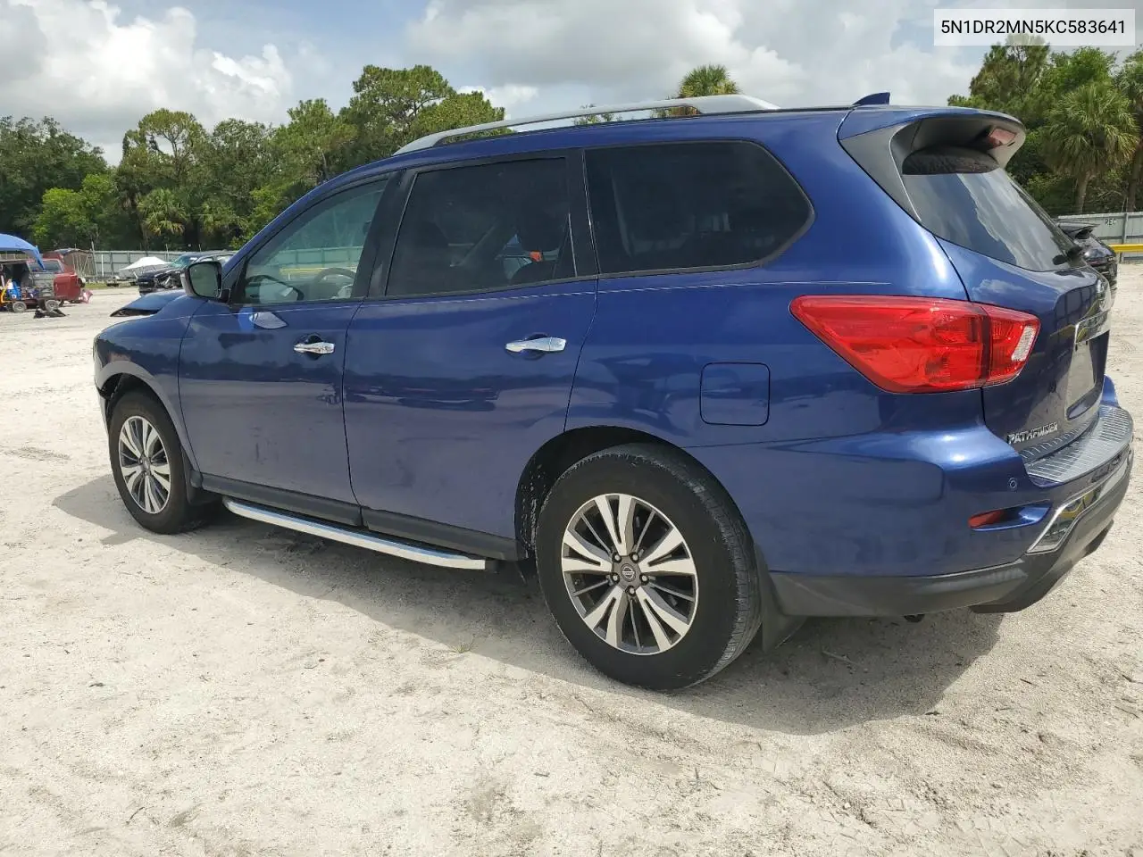 2019 Nissan Pathfinder S VIN: 5N1DR2MN5KC583641 Lot: 62843435