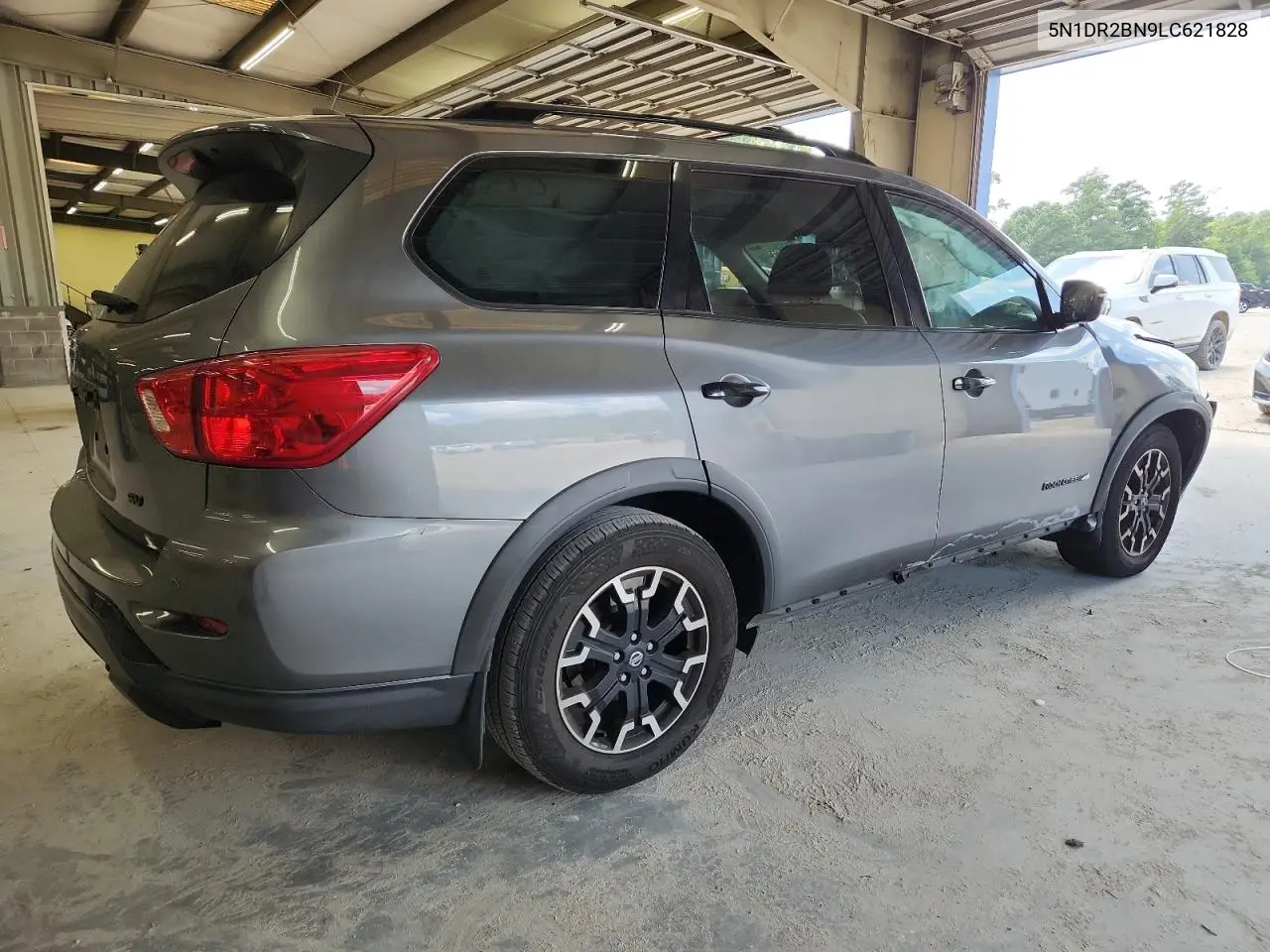 2020 Nissan Pathfinder Sv VIN: 5N1DR2BN9LC621828 Lot: 65835805