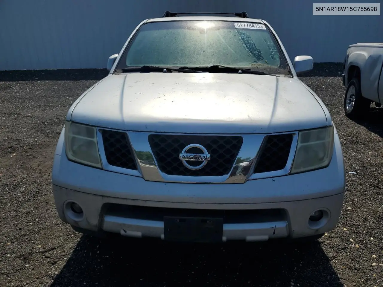 2005 Nissan Pathfinder Le VIN: 5N1AR18W15C755698 Lot: 62778415