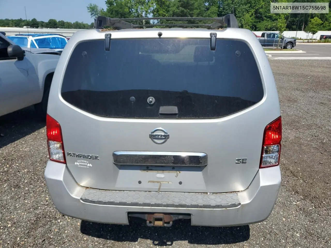 2005 Nissan Pathfinder Le VIN: 5N1AR18W15C755698 Lot: 62778415