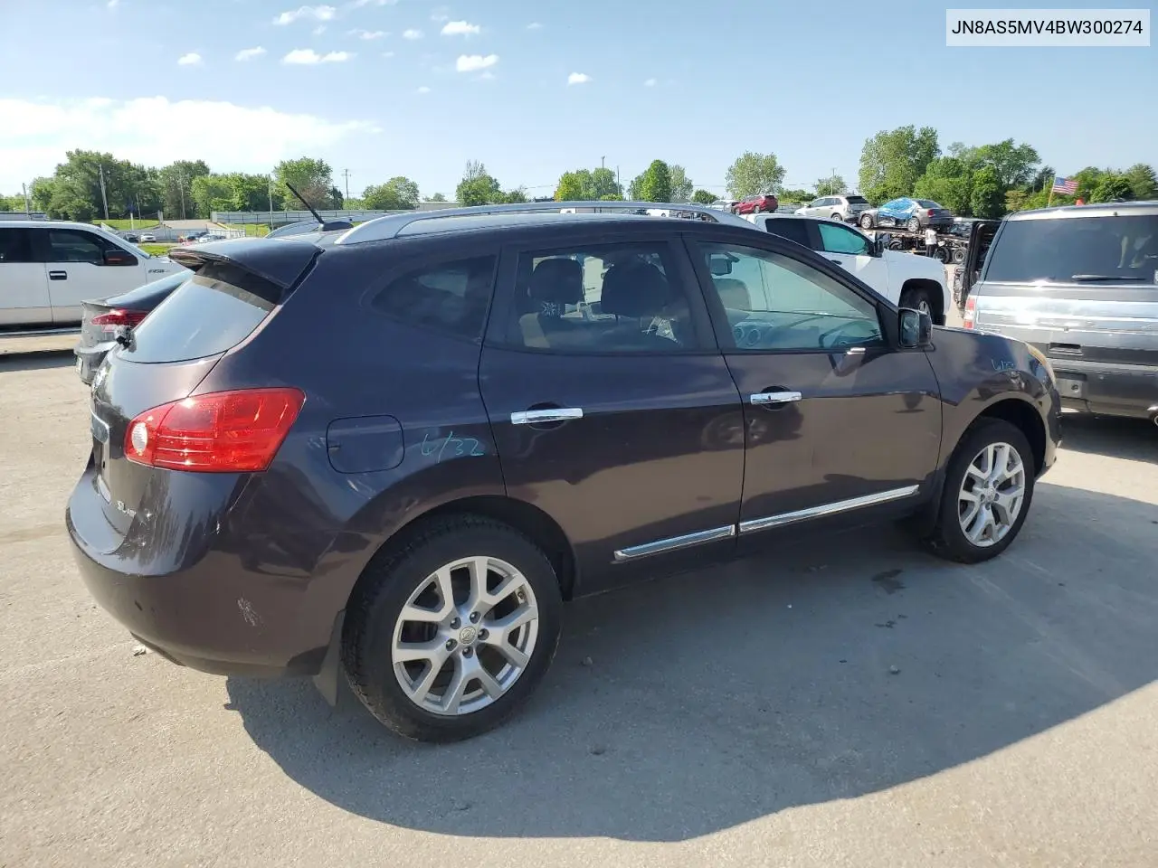 2011 Nissan Rogue S VIN: JN8AS5MV4BW300274 Lot: 56398445