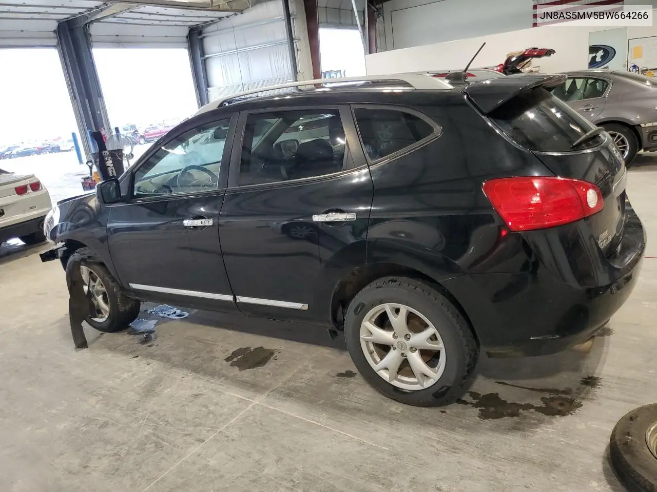2011 Nissan Rogue S VIN: JN8AS5MV5BW664266 Lot: 62924465