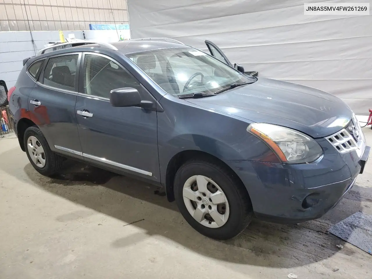 2015 Nissan Rogue Select S VIN: JN8AS5MV4FW261269 Lot: 62737065