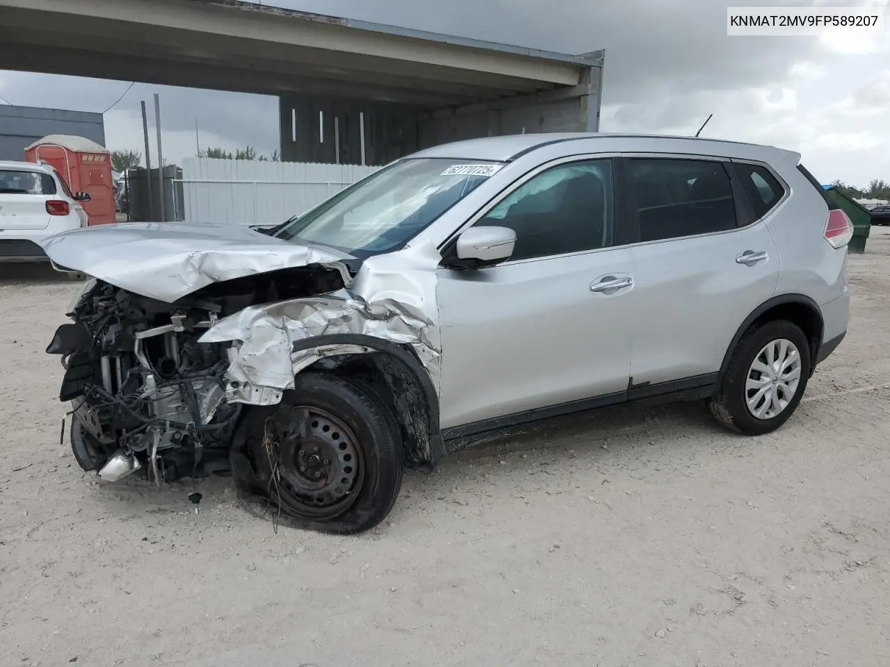 2015 Nissan Rogue S VIN: KNMAT2MV9FP589207 Lot: 62770725