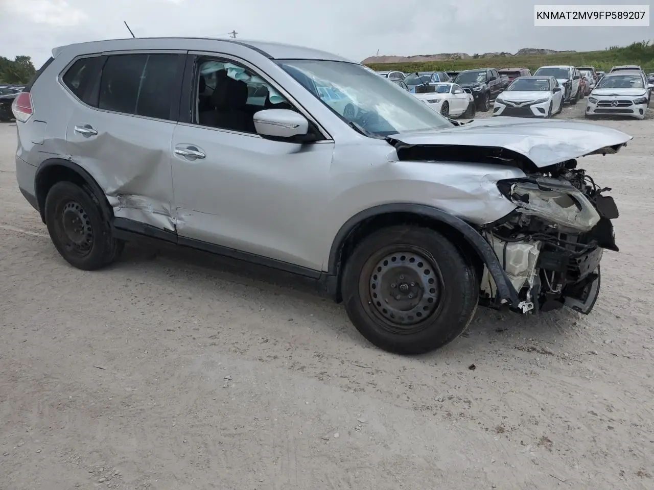 2015 Nissan Rogue S VIN: KNMAT2MV9FP589207 Lot: 62770725