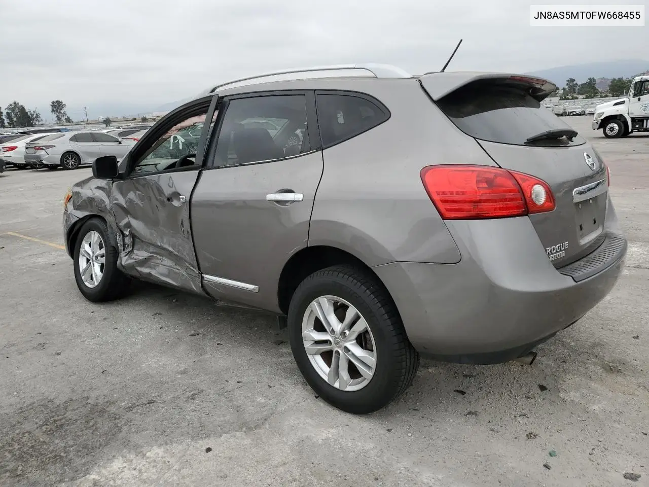 2015 Nissan Rogue Select S VIN: JN8AS5MT0FW668455 Lot: 65542045