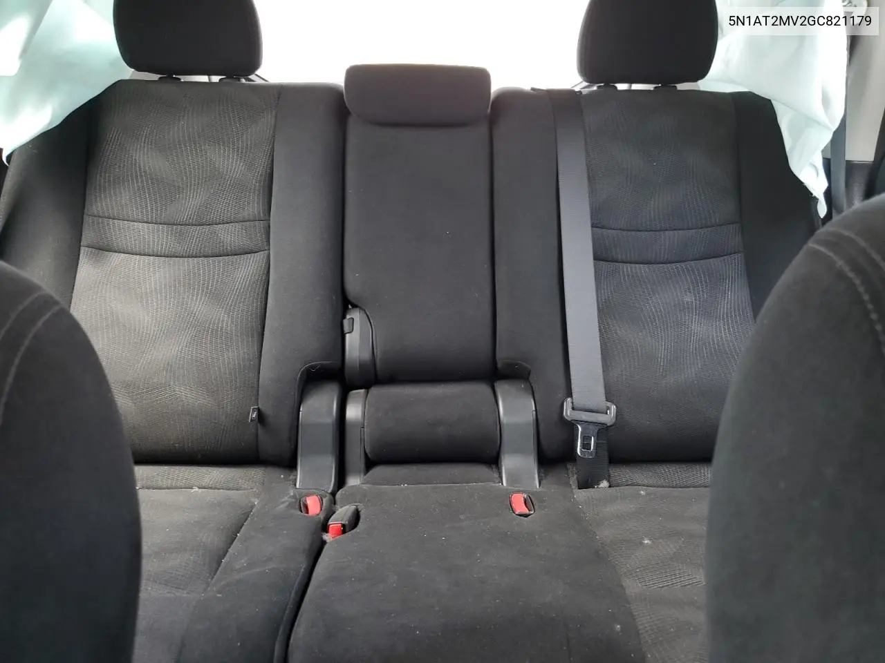 2016 Nissan Rogue S VIN: 5N1AT2MV2GC821179 Lot: 57087245