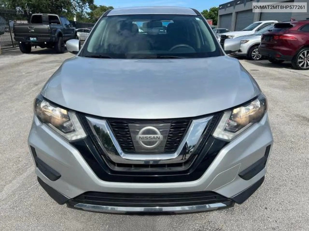 2017 Nissan Rogue S VIN: KNMAT2MT8HP577261 Lot: 42252345