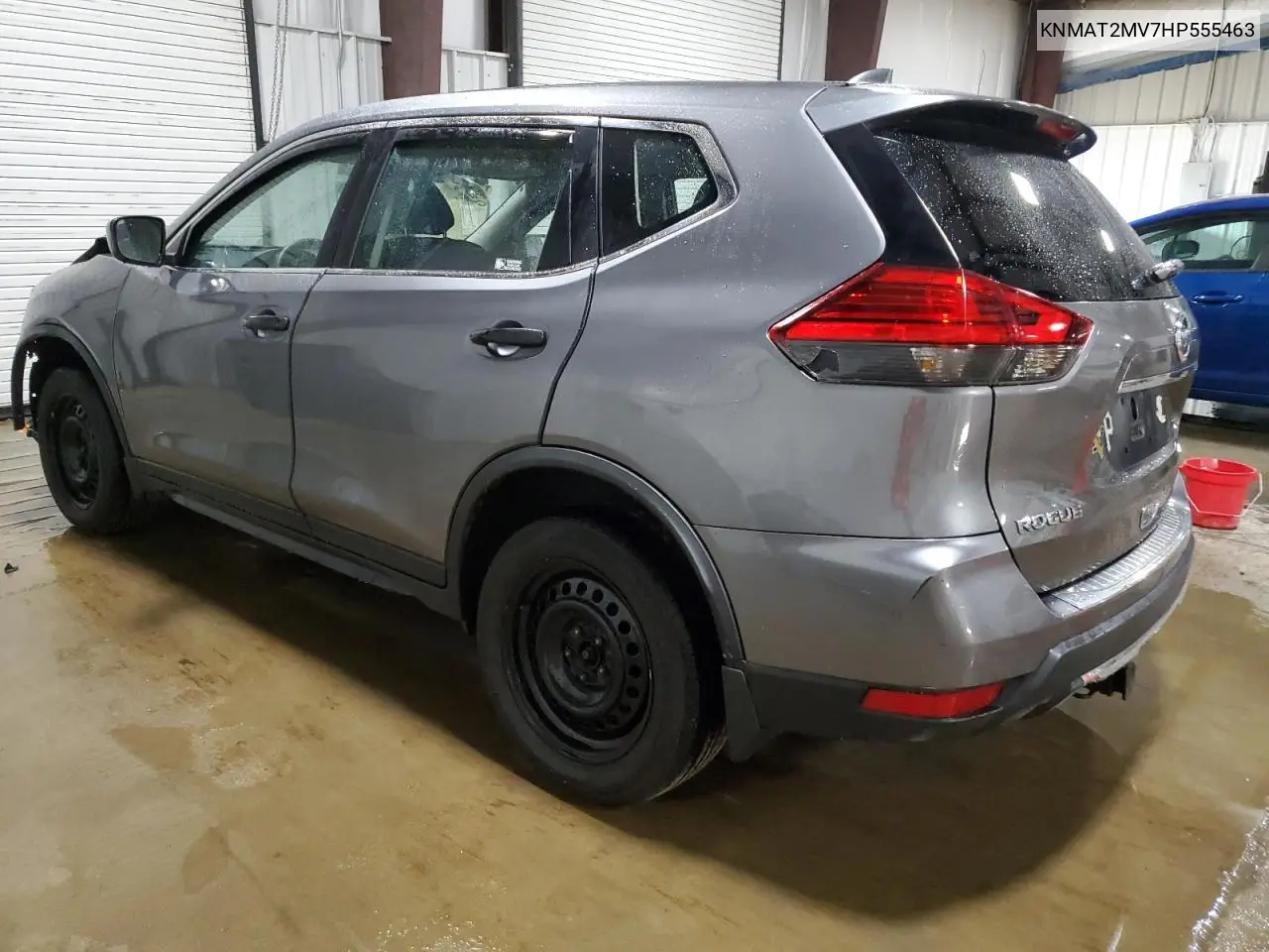 2017 Nissan Rogue S VIN: KNMAT2MV7HP555463 Lot: 56906335