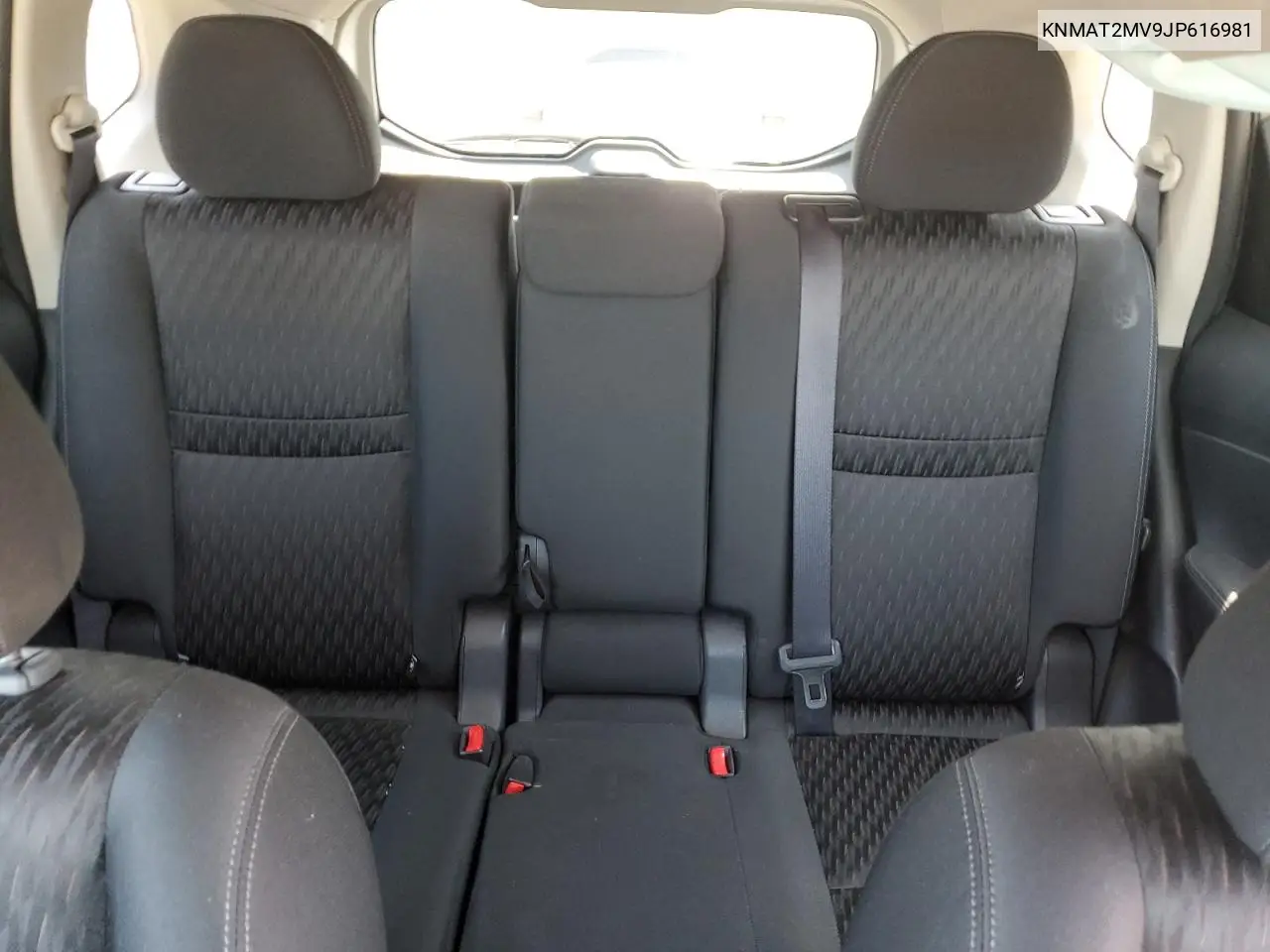 2018 Nissan Rogue S VIN: KNMAT2MV9JP616981 Lot: 65430055