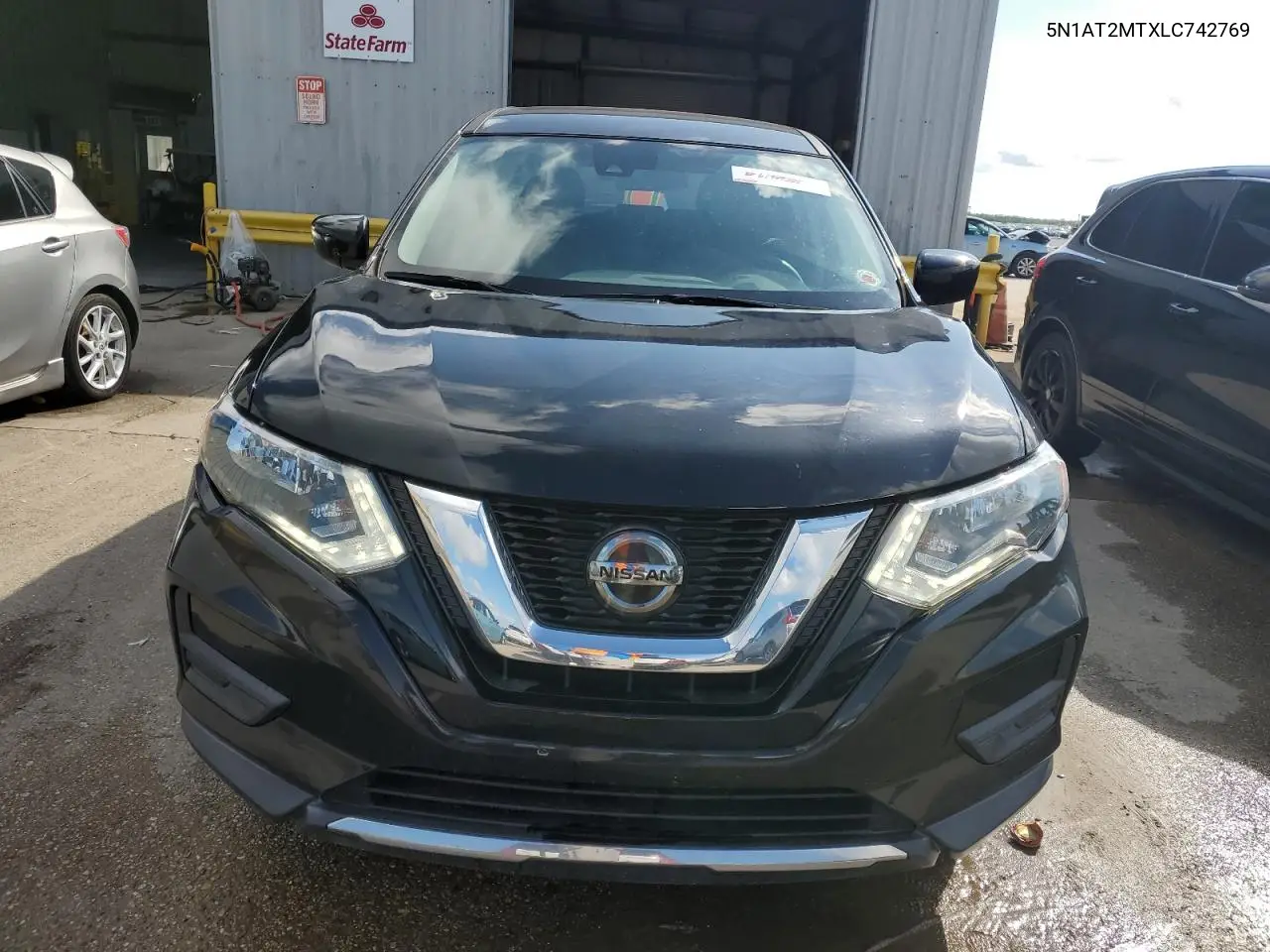 2020 Nissan Rogue S VIN: 5N1AT2MTXLC742769 Lot: 61949385