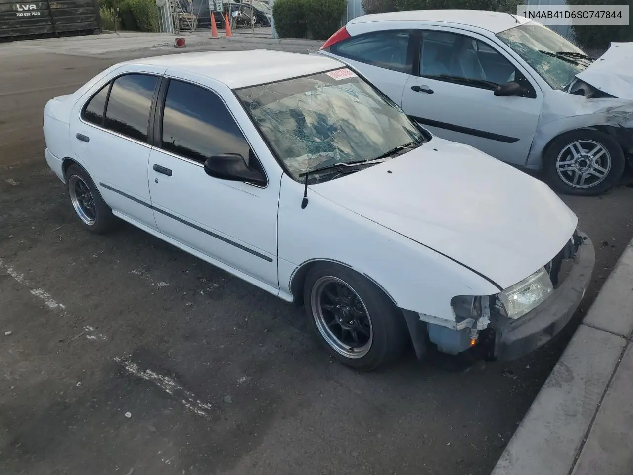 1995 Nissan Sentra Base VIN: 1N4AB41D6SC747844 Lot: 59413205