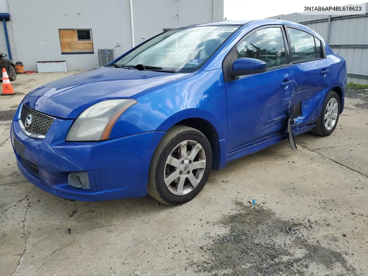 2011 Nissan Sentra 2.0 VIN: 3N1AB6AP4BL618623 Lot: 56852335