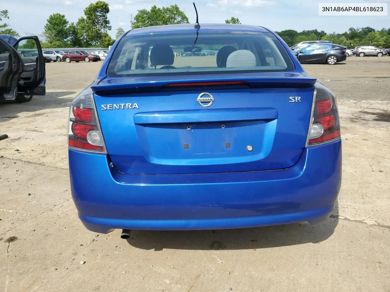 2011 Nissan Sentra 2.0 VIN: 3N1AB6AP4BL618623 Lot: 56852335