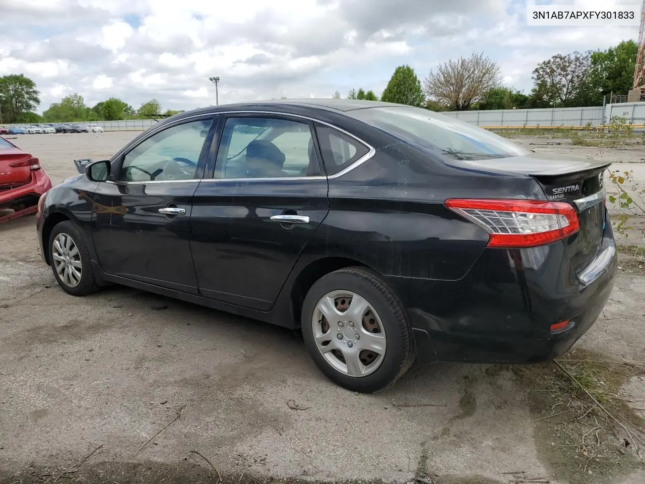 2015 Nissan Sentra S VIN: 3N1AB7APXFY301833 Lot: 56470415