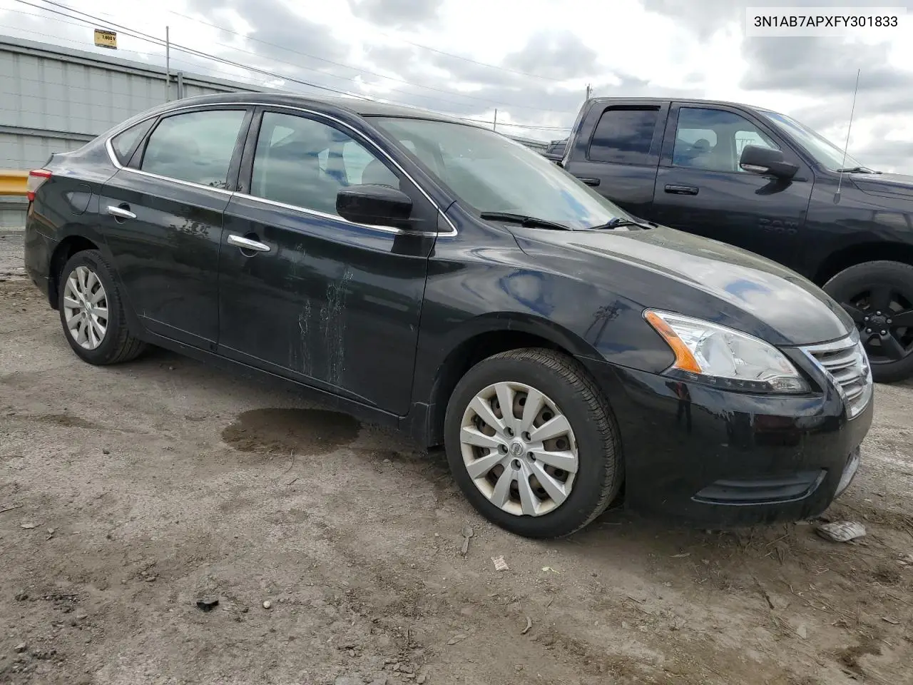 2015 Nissan Sentra S VIN: 3N1AB7APXFY301833 Lot: 56470415