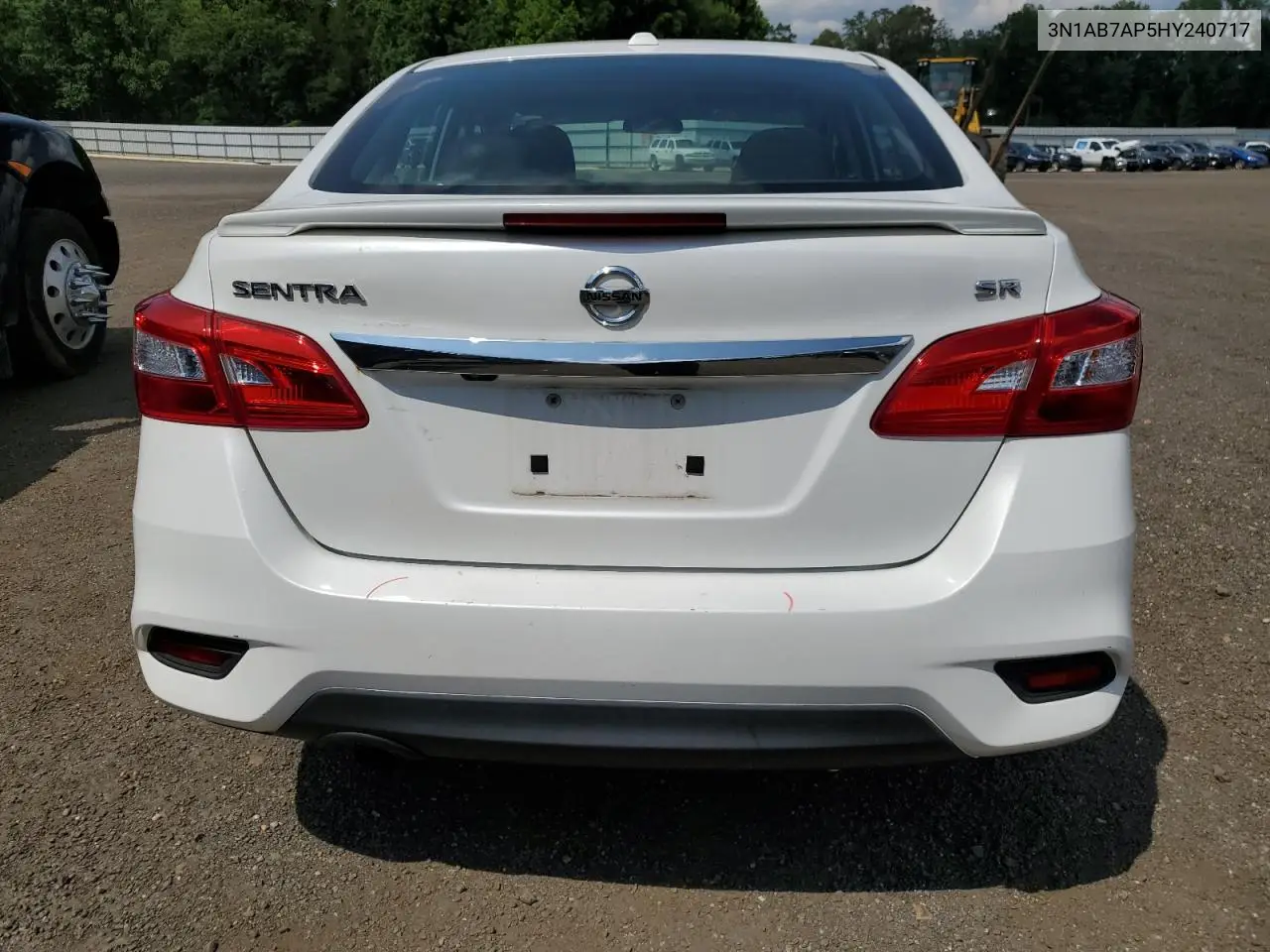 2017 Nissan Sentra S VIN: 3N1AB7AP5HY240717 Lot: 62677955