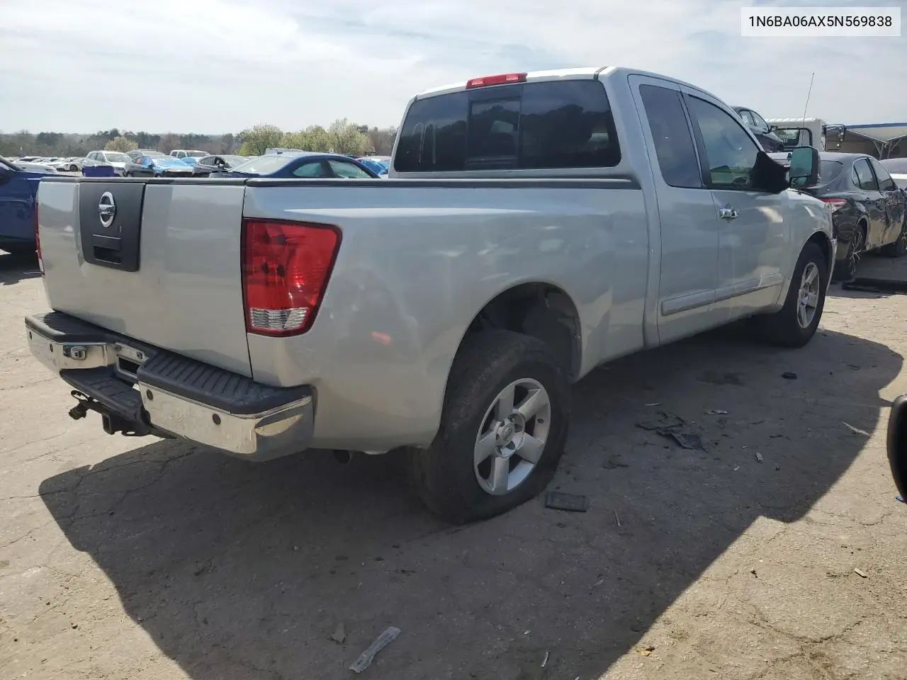 2005 Nissan Titan Xe VIN: 1N6BA06AX5N569838 Lot: 49698645