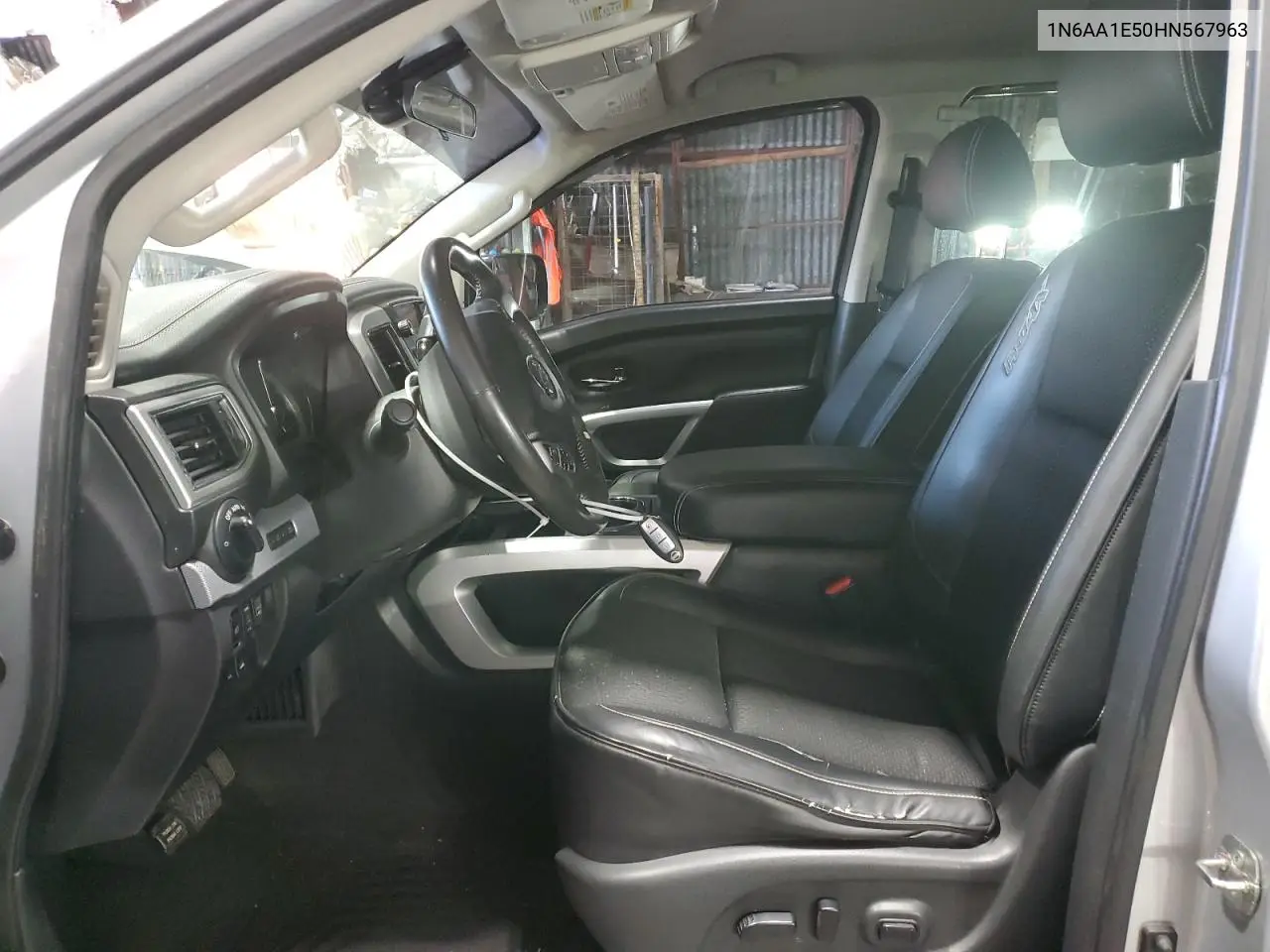 2017 Nissan Titan Sv VIN: 1N6AA1E50HN567963 Lot: 54131825